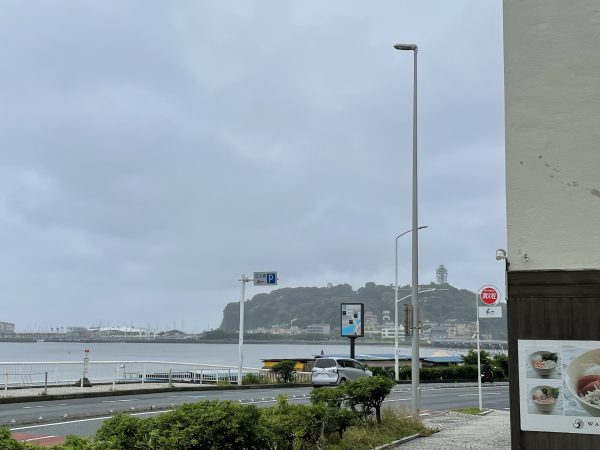 小雨模様の江ノ島！