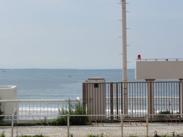 海水浴の規制が始まりました。