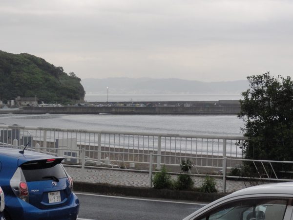 雨が降ってる
