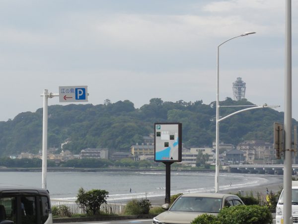 曇ってすべてがかすんでいます。