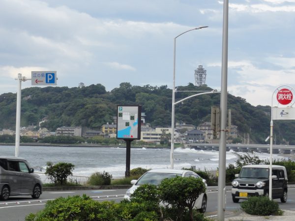 朝から吹いています。