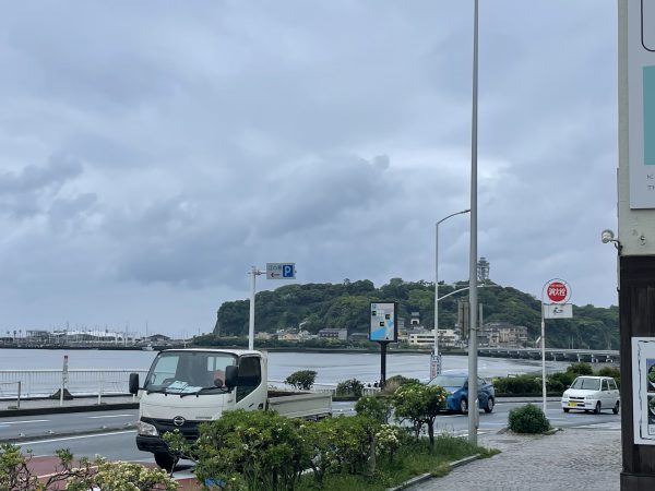 雨の江ノ島スタート