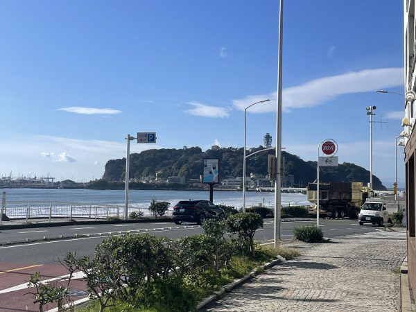 朝から暖かい江ノ島