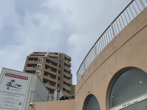 朝から激サムです！小雨！